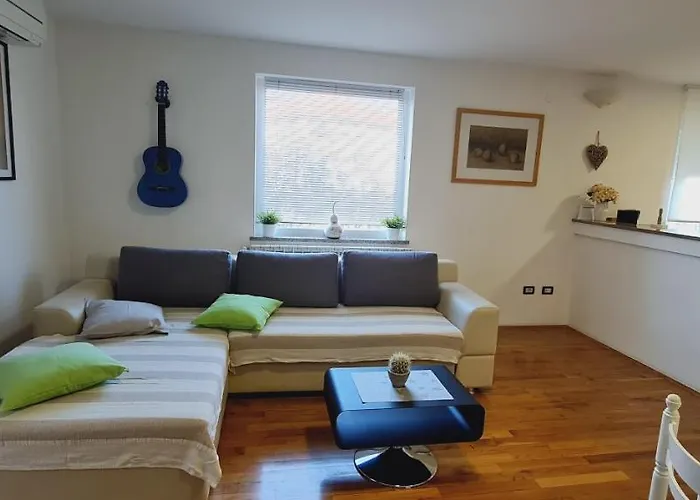 Lory Διαμέρισμα *