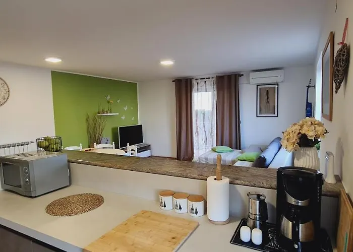 Lory Διαμέρισμα *