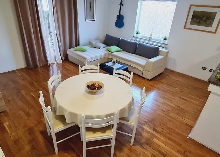 Lory Διαμέρισμα *